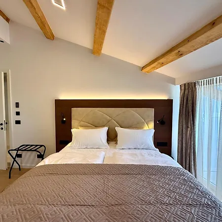 Nona Ana Heritage Apartman *